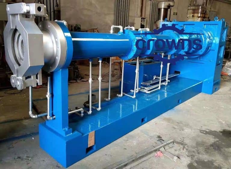 Máy đùn cao su đang vận hành - Hướng dẫn khắc phục sự cố máy đùn cao su