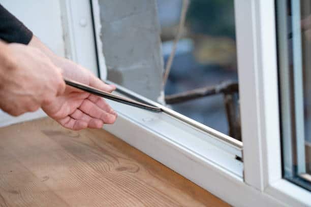 Miếng đệm cao su cho cửa sổ nhựa được sản xuất bằng quá trình ép đùn